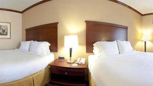 Holiday Inn Express Hotel And Suites Falfurrias Dış mekan fotoğraf