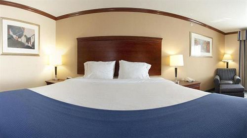 Holiday Inn Express Hotel And Suites Falfurrias Dış mekan fotoğraf